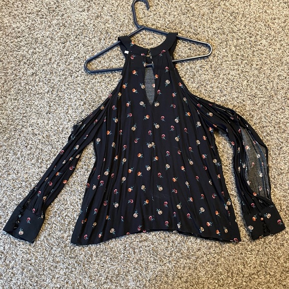 Women’s size L floral shirt - Picture 2 of 2